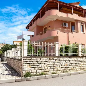 vila-maledhi.albaniahotels.org/