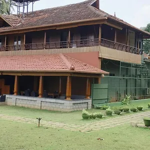 kuttichira-heritage-home.hotels-alappuzha.com/