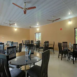 Hotel Oyo 9678 Misty Garden, Munnar